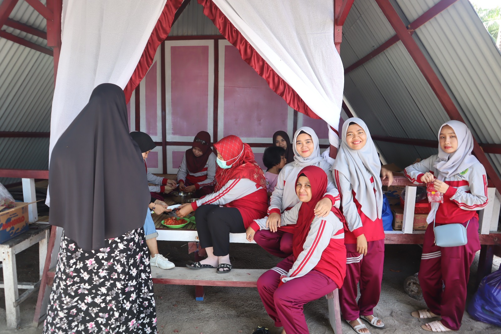 WhatsApp Image 2023-05-14 at 17.47.37.jpeg